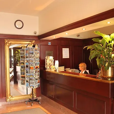 Panorama Am Kurfuerstendamm 3*