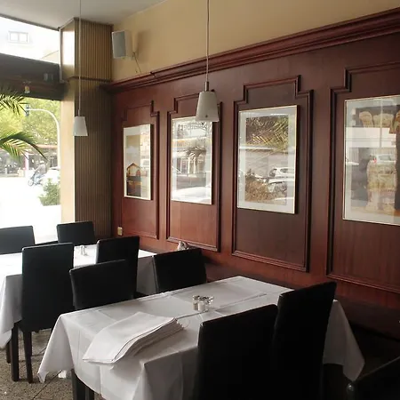 Panorama Am Kurfuerstendamm Szálloda