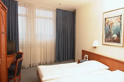 Panorama Am Kurfuerstendamm 3*