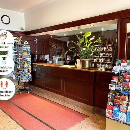 Panorama Am Kurfuerstendamm 3*