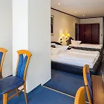 Otel Panorama Am Kurfuerstendamm 3*