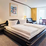Panorama Am Kurfuerstendamm Otel 3*