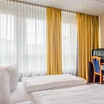 Otel Panorama Am Kurfuerstendamm 3*