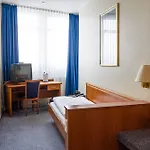 Panorama Am Kurfuerstendamm Otel 3*