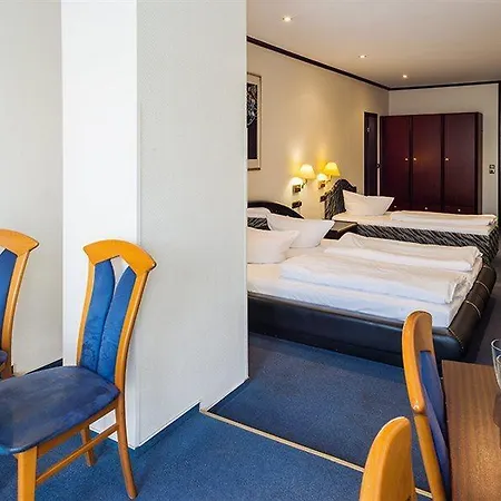 Hotel Panorama Am Kurfuerstendamm 3*