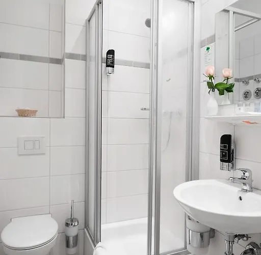 Hotel Panorama Am Kurfuerstendamm 3*